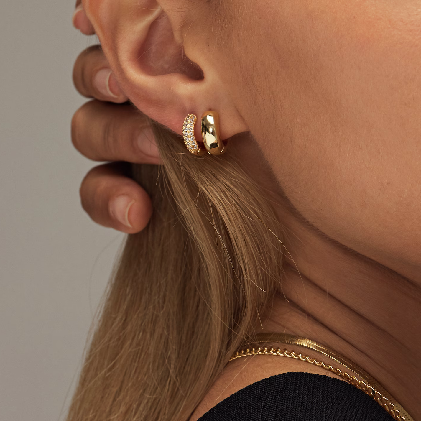 Amy Ekstra Store Paved Hoop Earrings