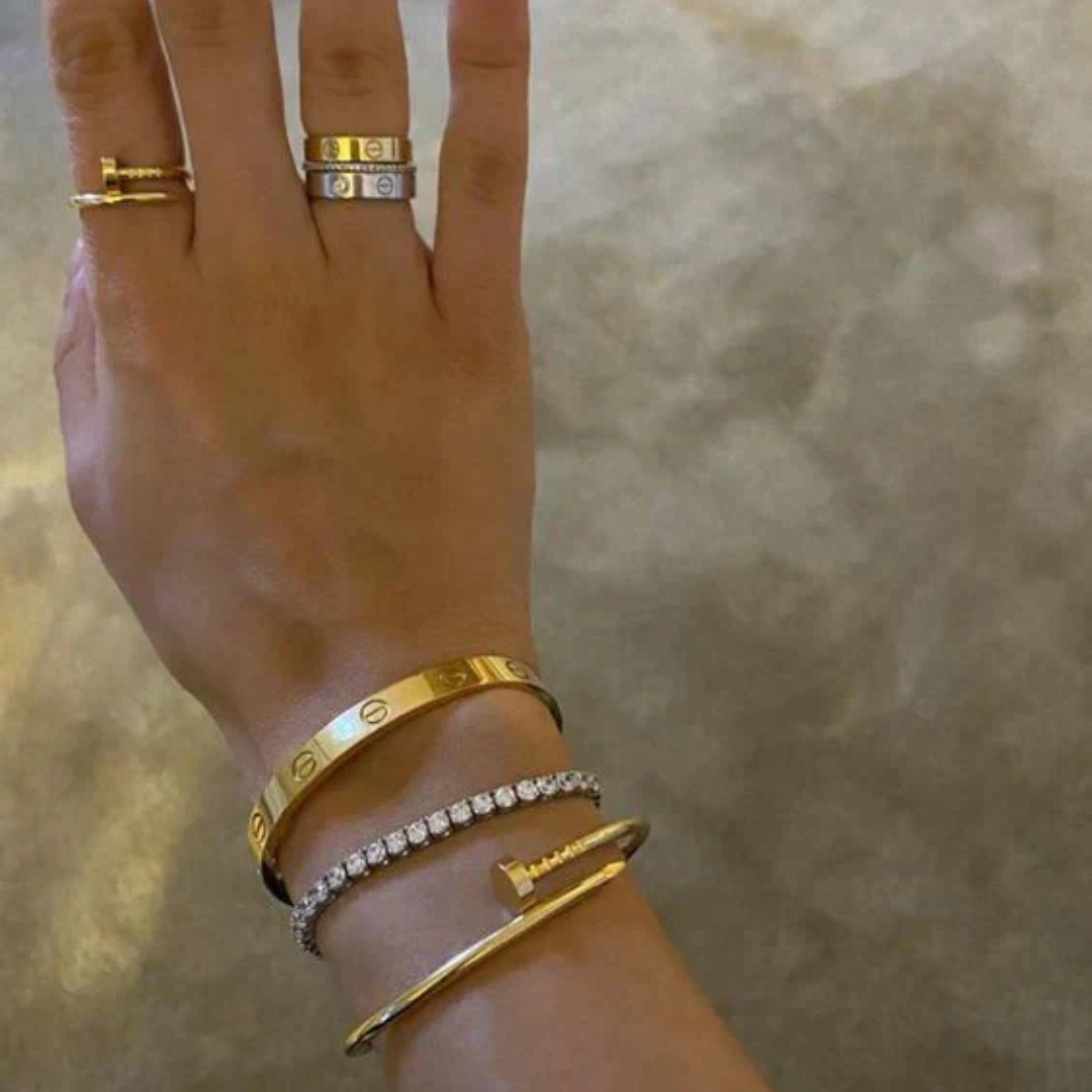 Elegant ČAVALJ Bracelet