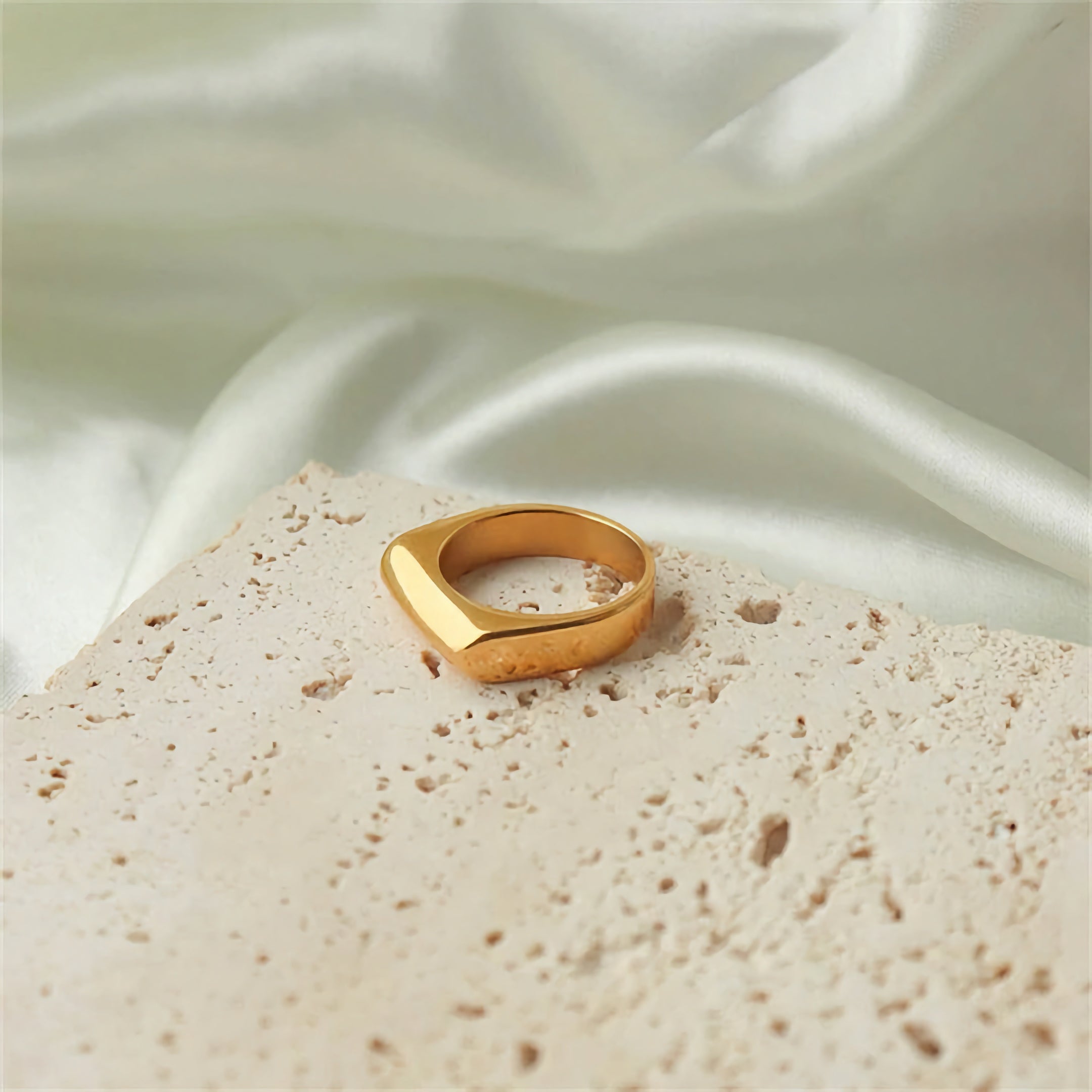 Elegance Ring by Calliope