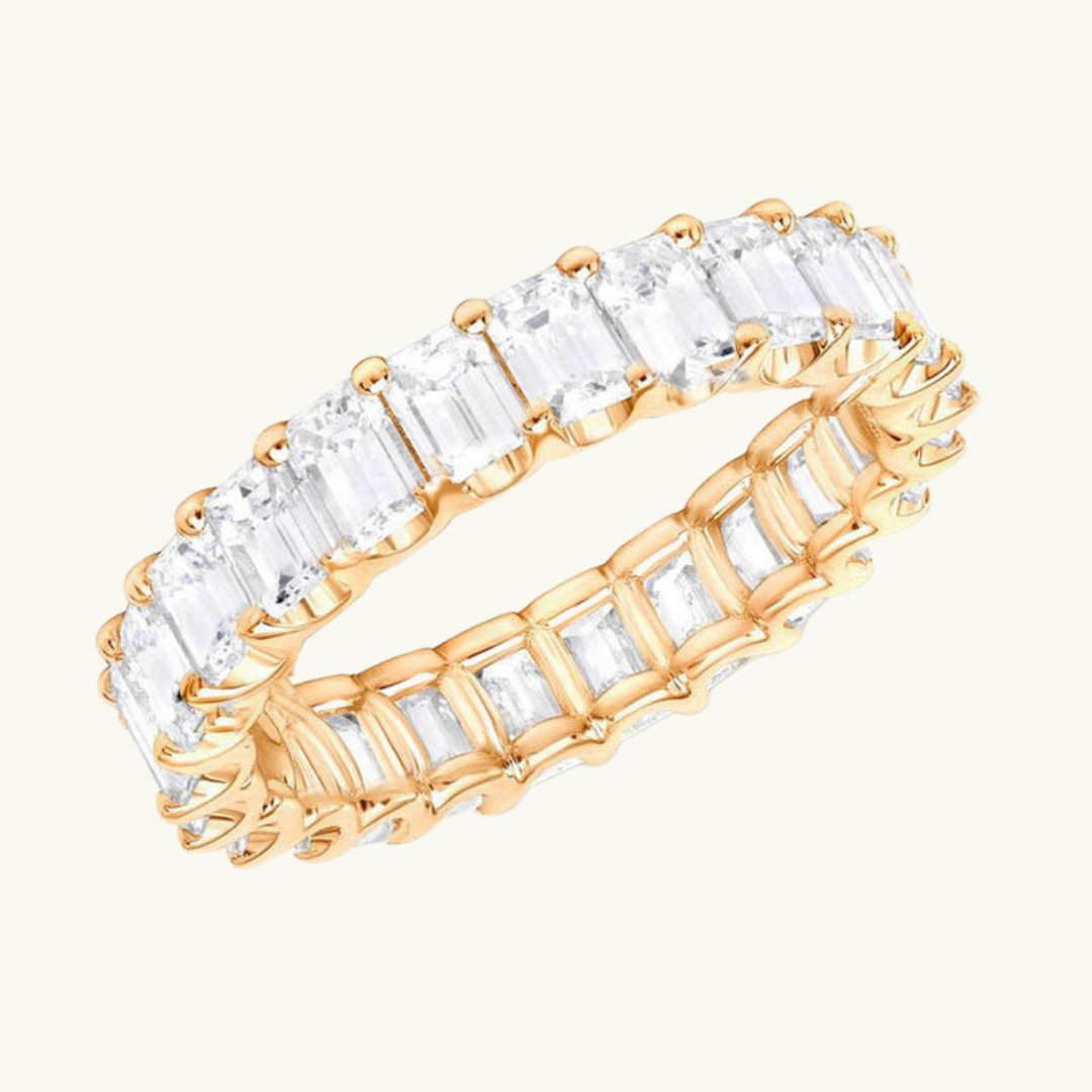 Zirkonring" could be rewritten as "Zirconia Ring" or "Zircon Ring.
