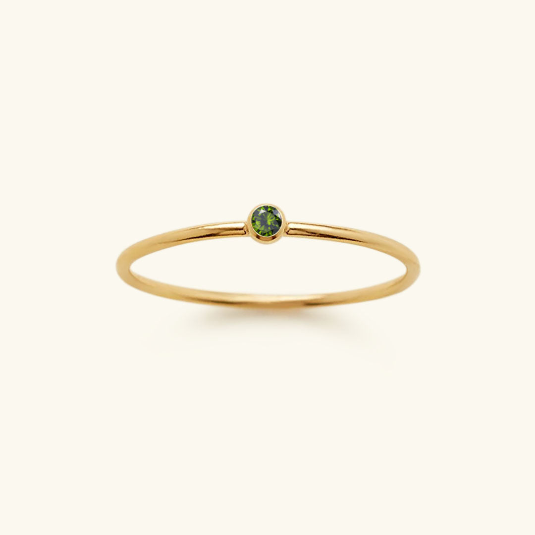Amelia Ring med Ægte Sten" can be rewritten as "Amelia Ring med Naturlige Sten.