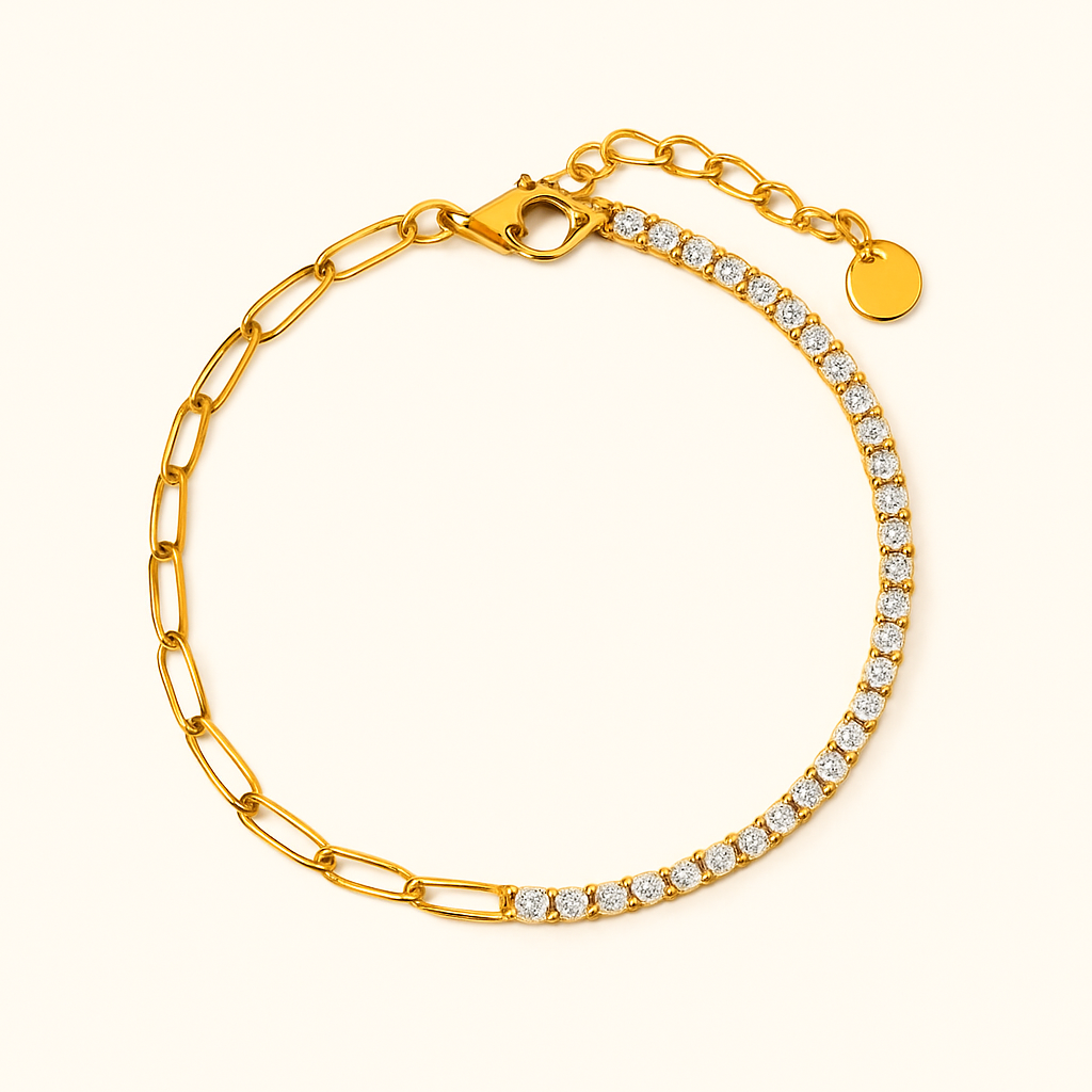 "FAE Sæt med Spænde og Tennisarmbånd" could be rewritten as "FAE Sæt med Justerbart Spænde og Tennisarmbånd".