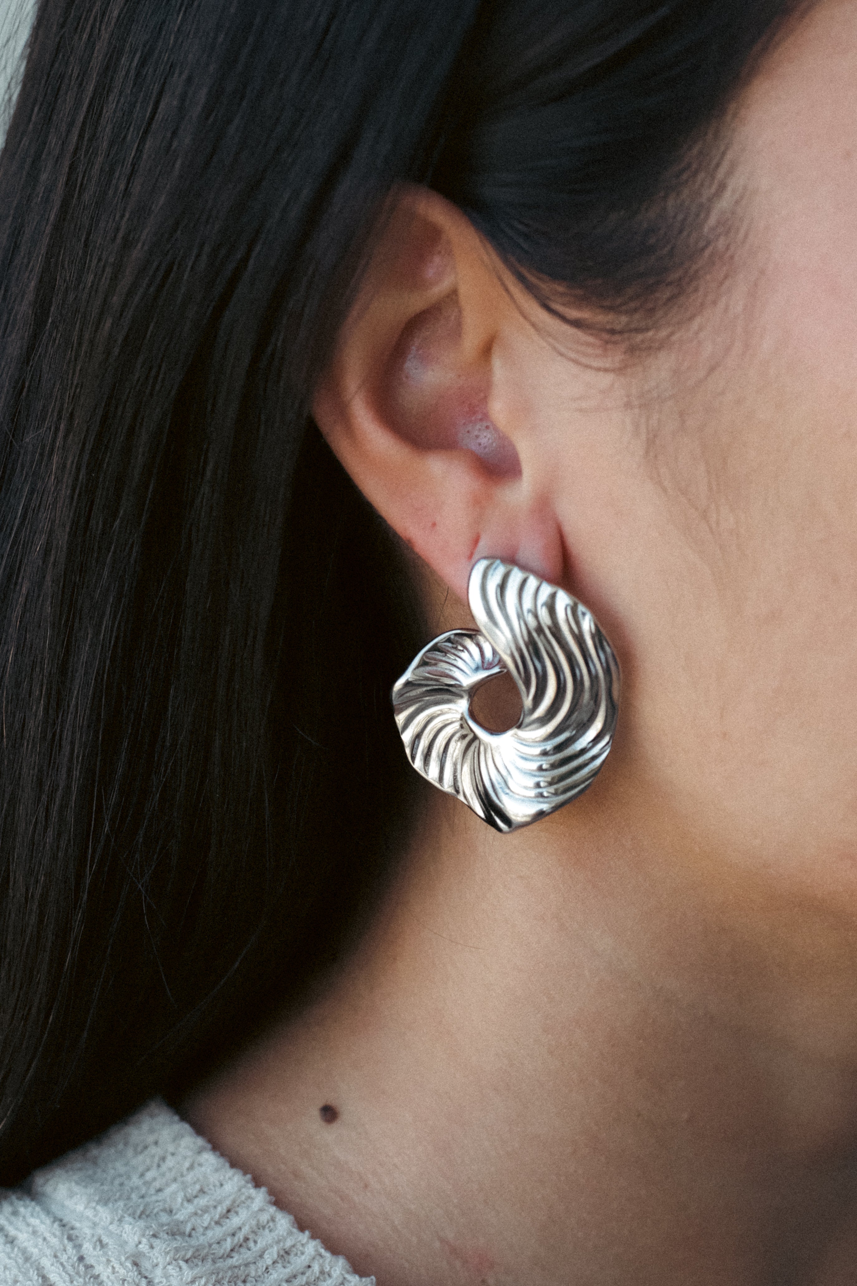 IRIS Jewelry: Gold Hoop Earrings