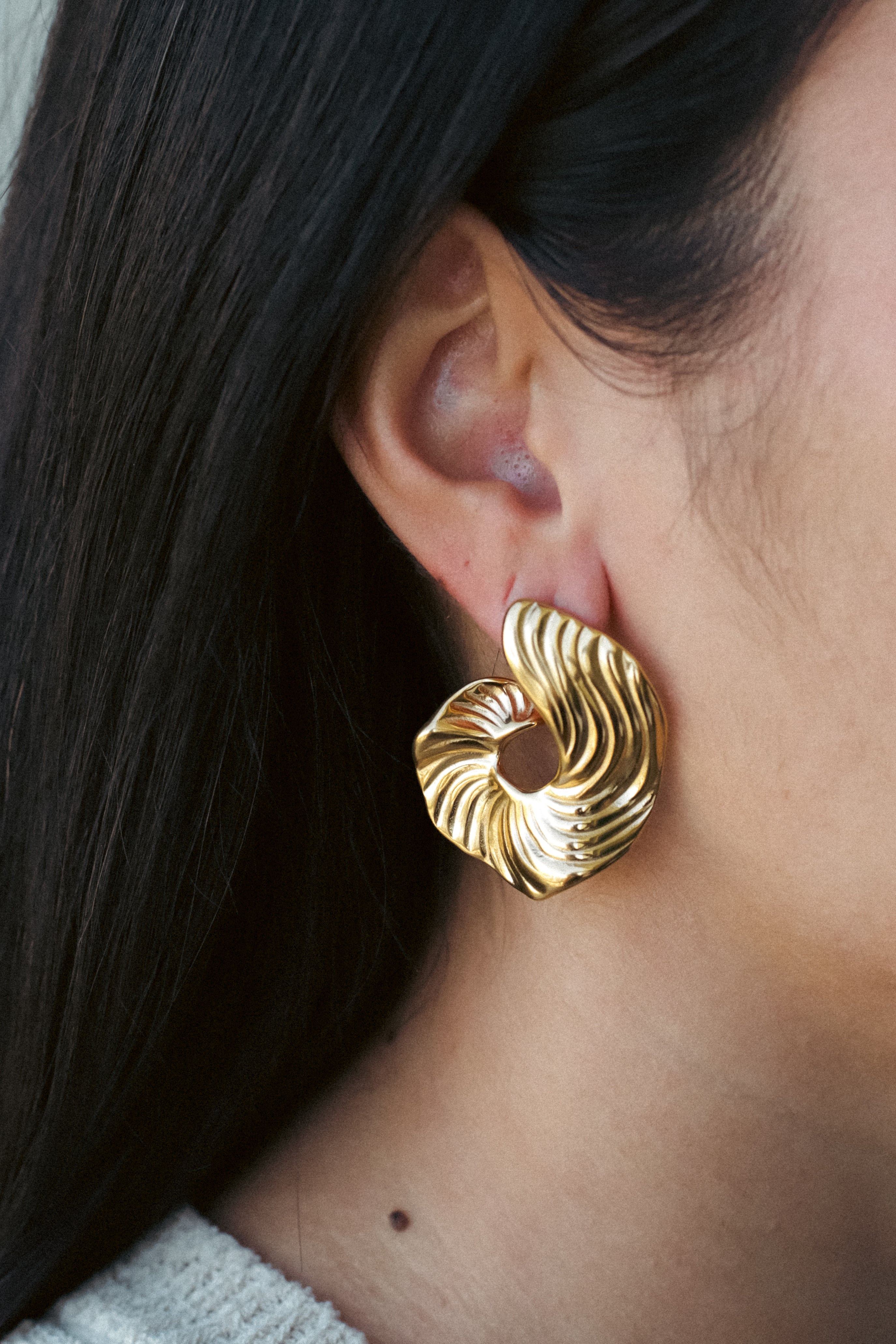 IRIS Jewelry: Gold Hoop Earrings