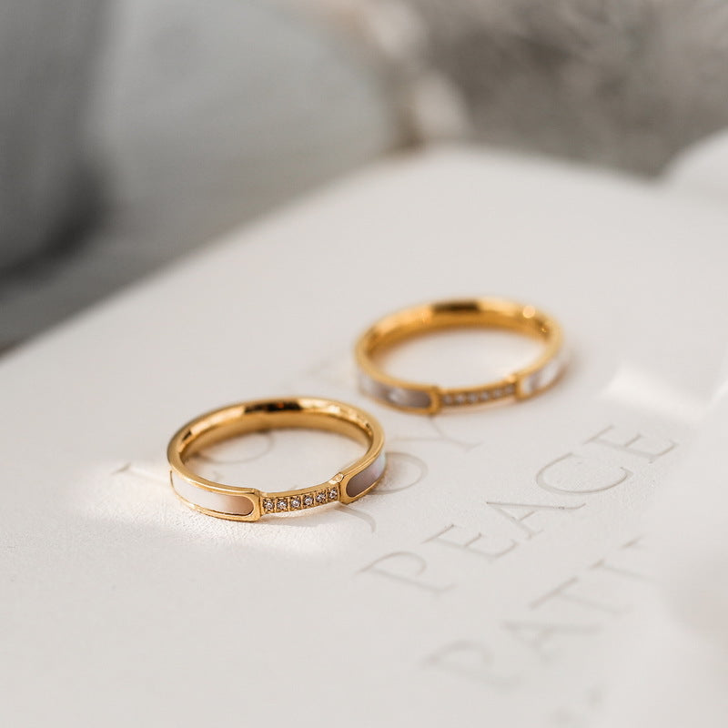 Simulandi Ring by Gabrielle Teemant