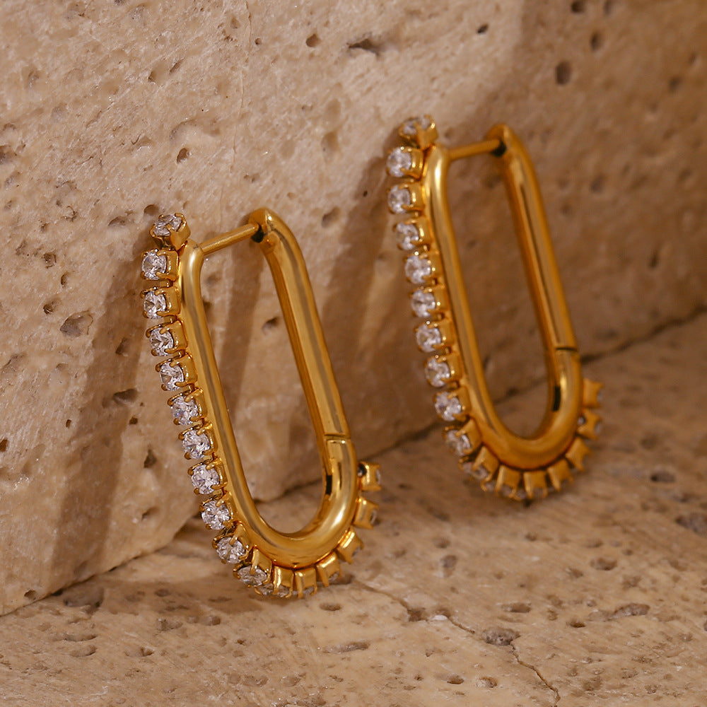 Georgia Diamantøreringe" can be rewritten as "Georgia Diamond Earrings.