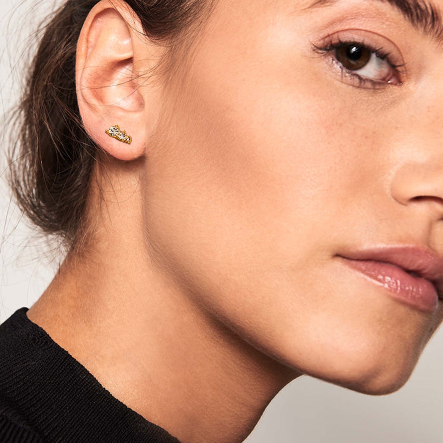Lira Kuld Øreringe" could be rewritten as "Lira Kuld Earrings.