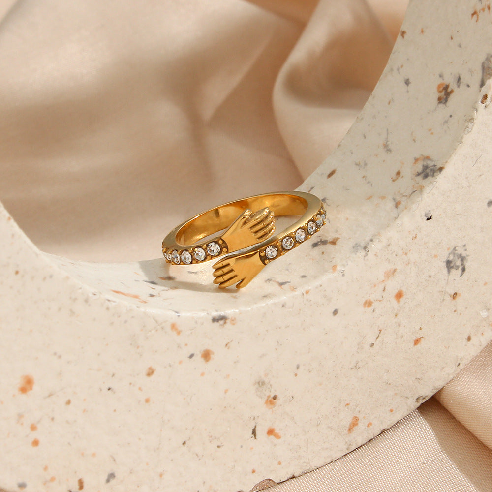 Amaryllis Gull Striking Statement Ring