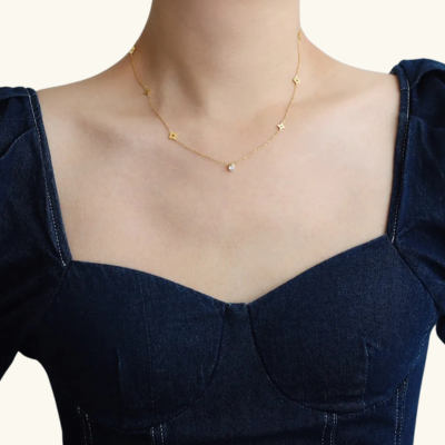 CARRIE Klover Guld Necklace