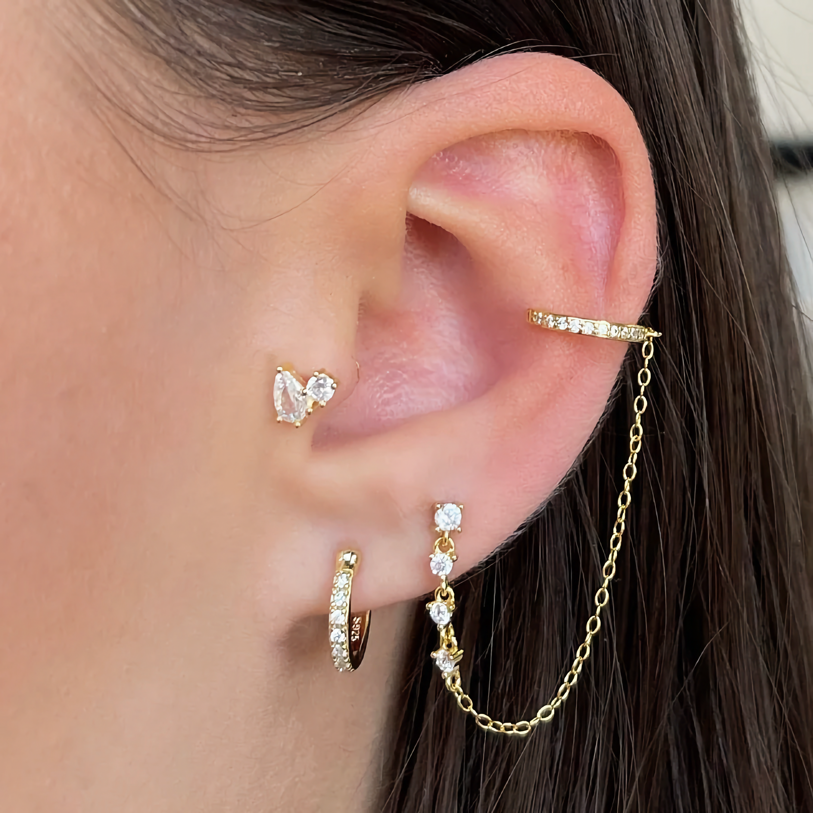 Kate Lame Øreringe med Diamantdetaljer