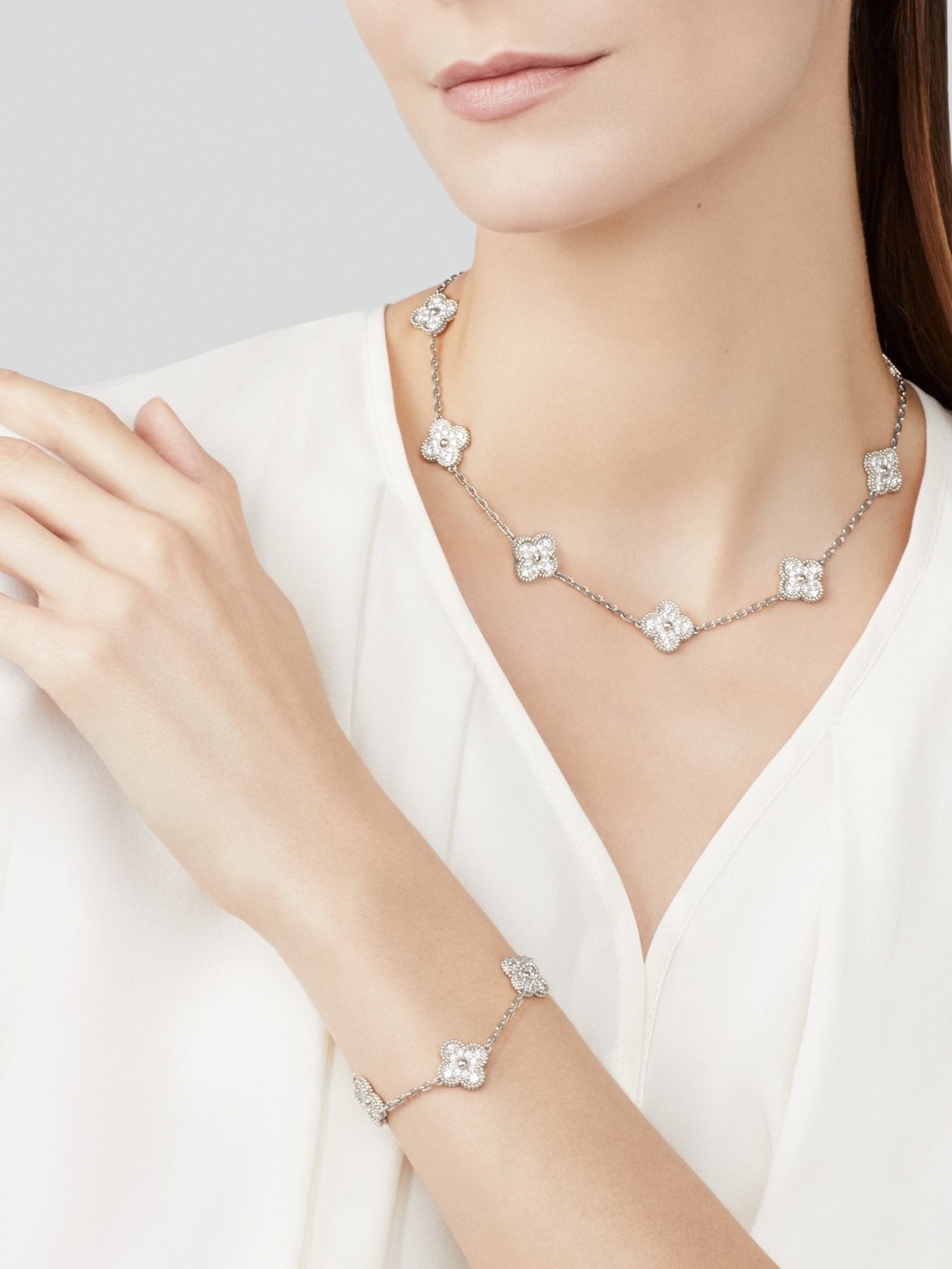 Elegant Sølv Dabilbånd med 10 Unikke Designs