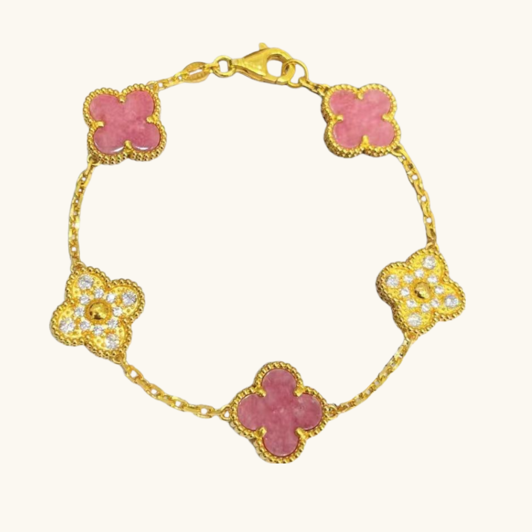 DJEETELINA | Elegant Krystalarmbånd med Stilfuldt Design