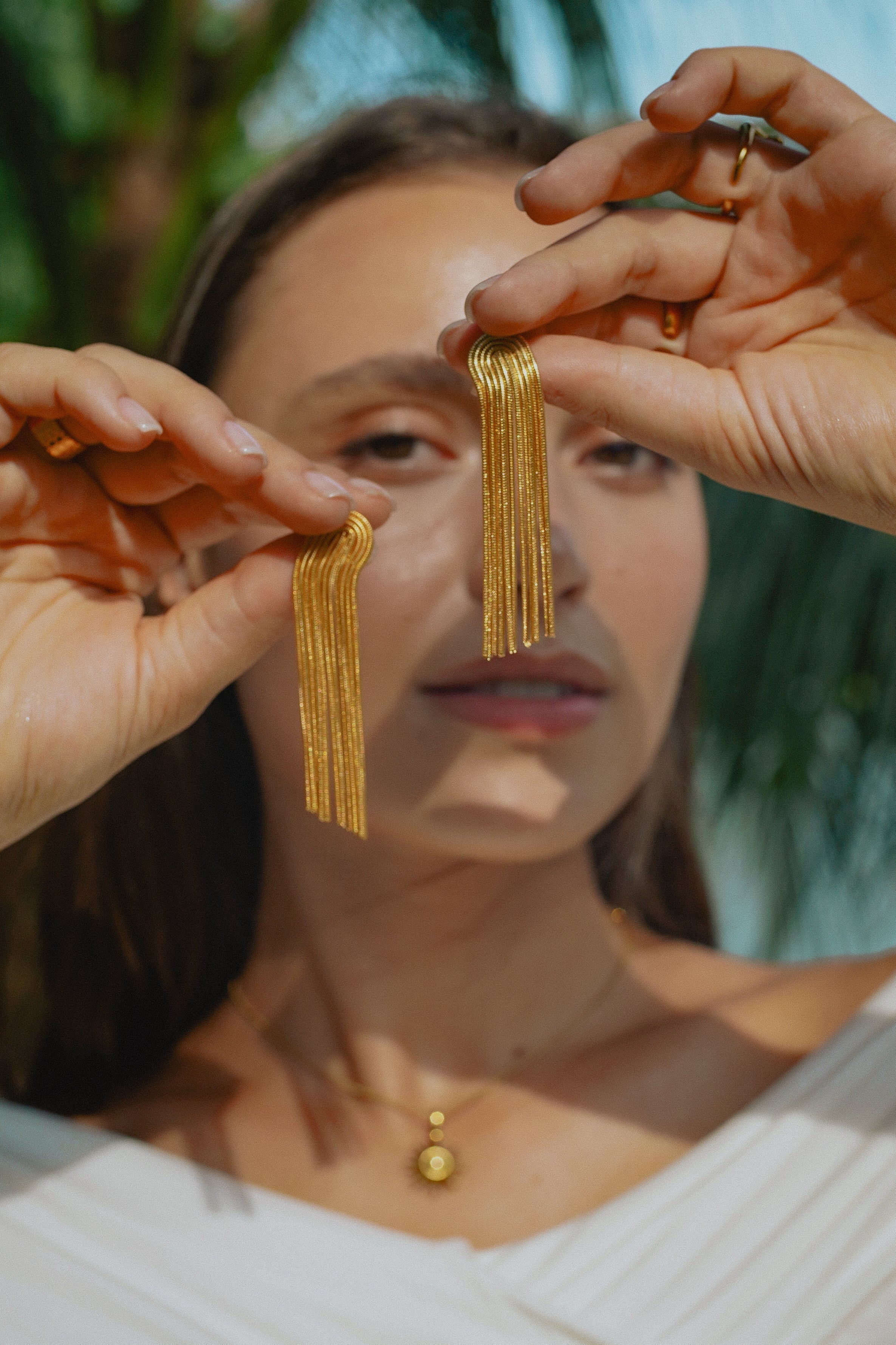 LYRA Gold Round Earrings
