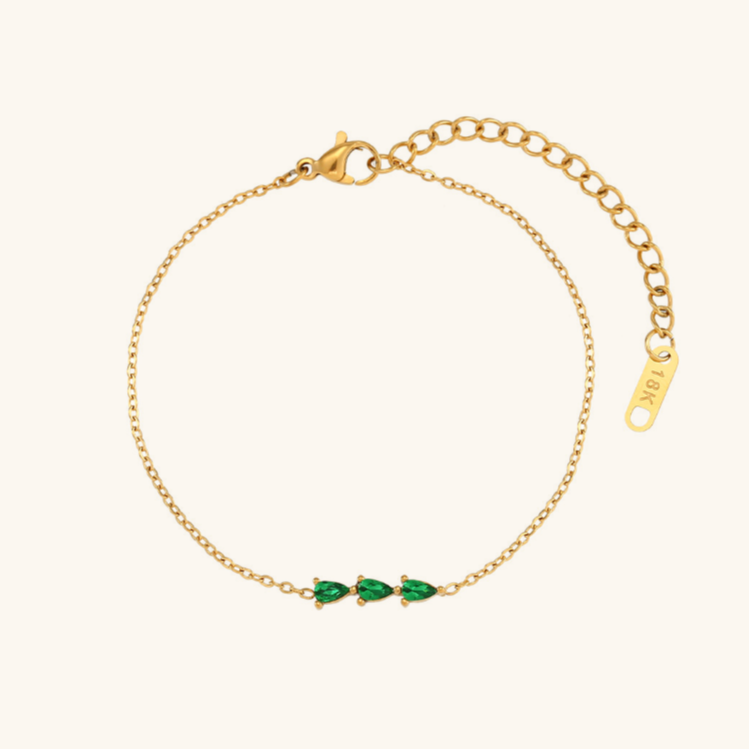 Alana Elegant Diamond Pendant Necklace