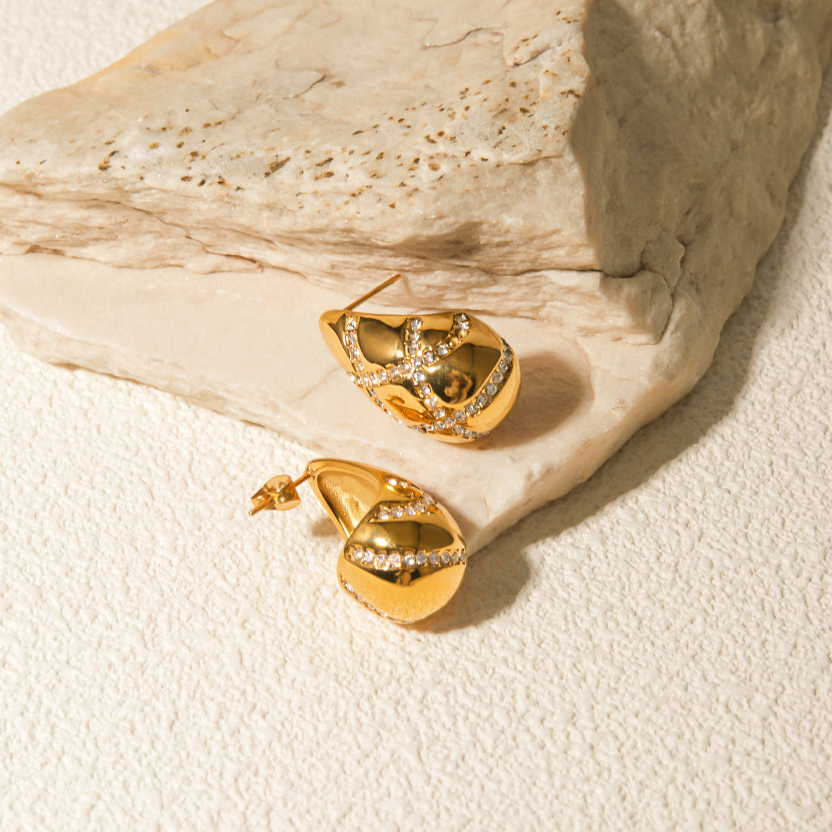 Linnea Gold Hoop Earrings