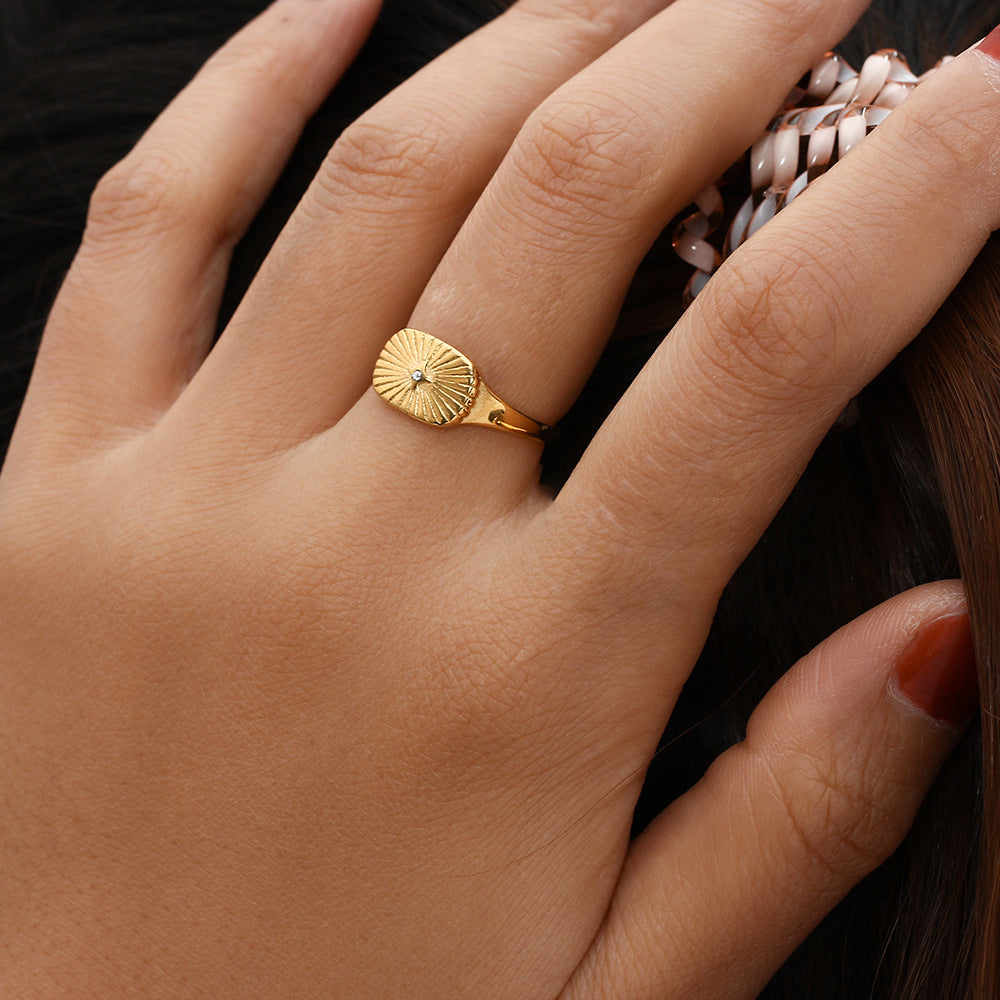 Aglaia Bold Statement Ring