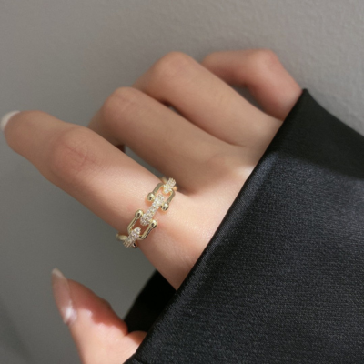 CHLOE Justerbar Ring for Optimal Komfort