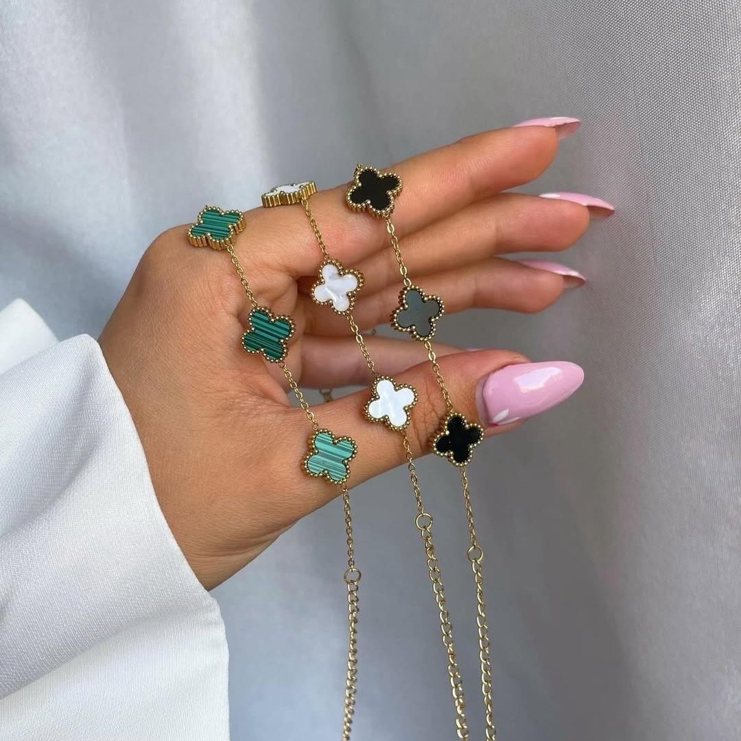 Hollywood Clover Collection